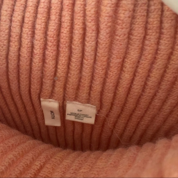 Peachy mock neck oversized sweater. - Picture 2 of 2